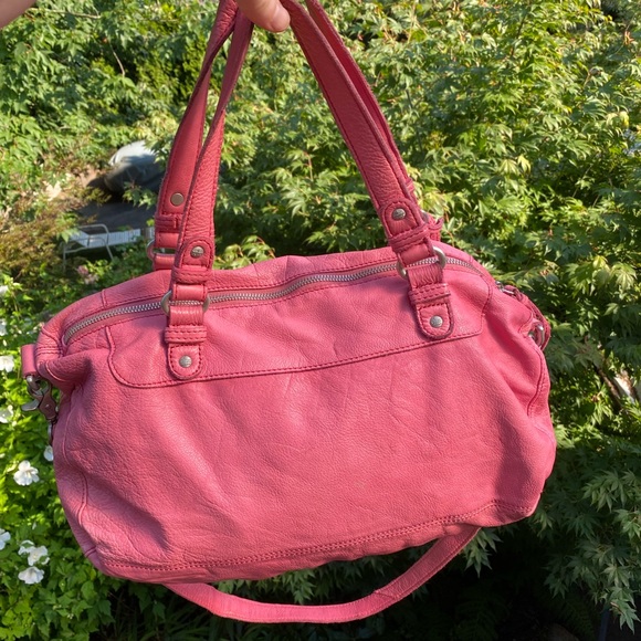 Large Pink Leather Hobo-Style Purse - Picture 3 of 16